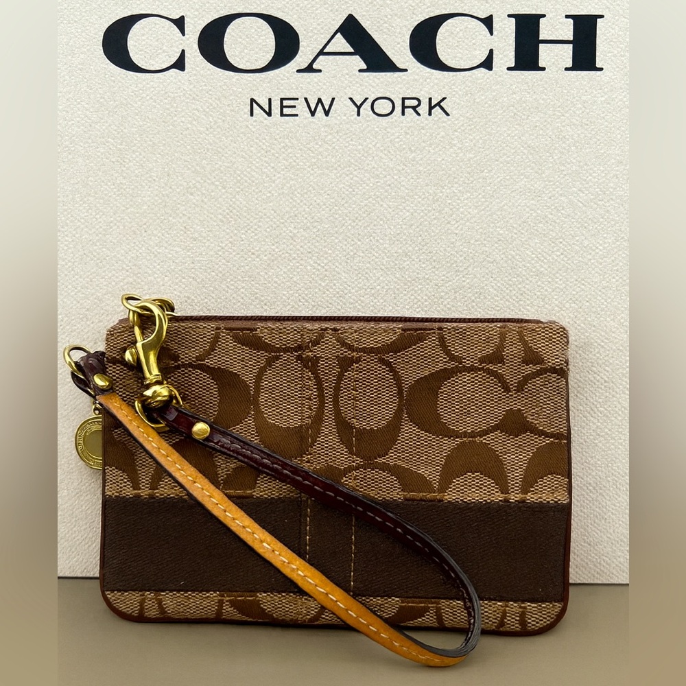 Coach Legacy Signature C Logo Wristlet Brown Khaki Canvas Leather Trim | EUC